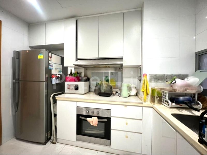 Room (Condo) for Rent in  La Brisa - Image 2